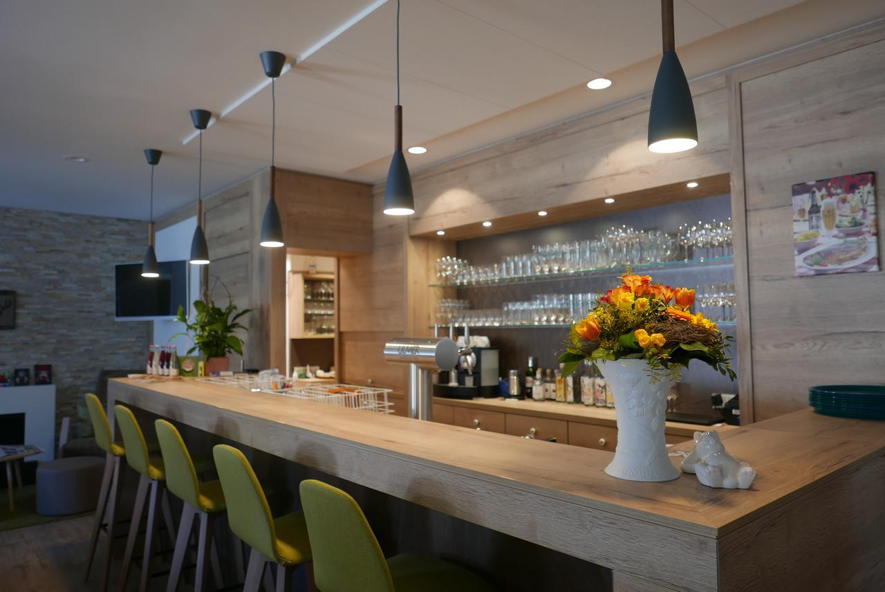 אוברקירש Landhotel Salmen מראה חיצוני תמונה